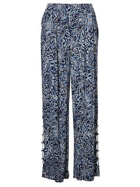 Democracy Wide-Leg Floral Print Pants in Blue Beach Cruise Vacation